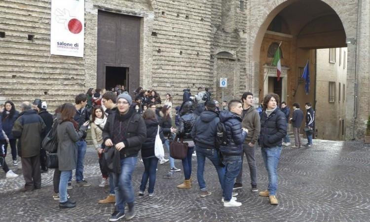 Unimc, mercoledì un convegno sul tema dei matrimoni e ...