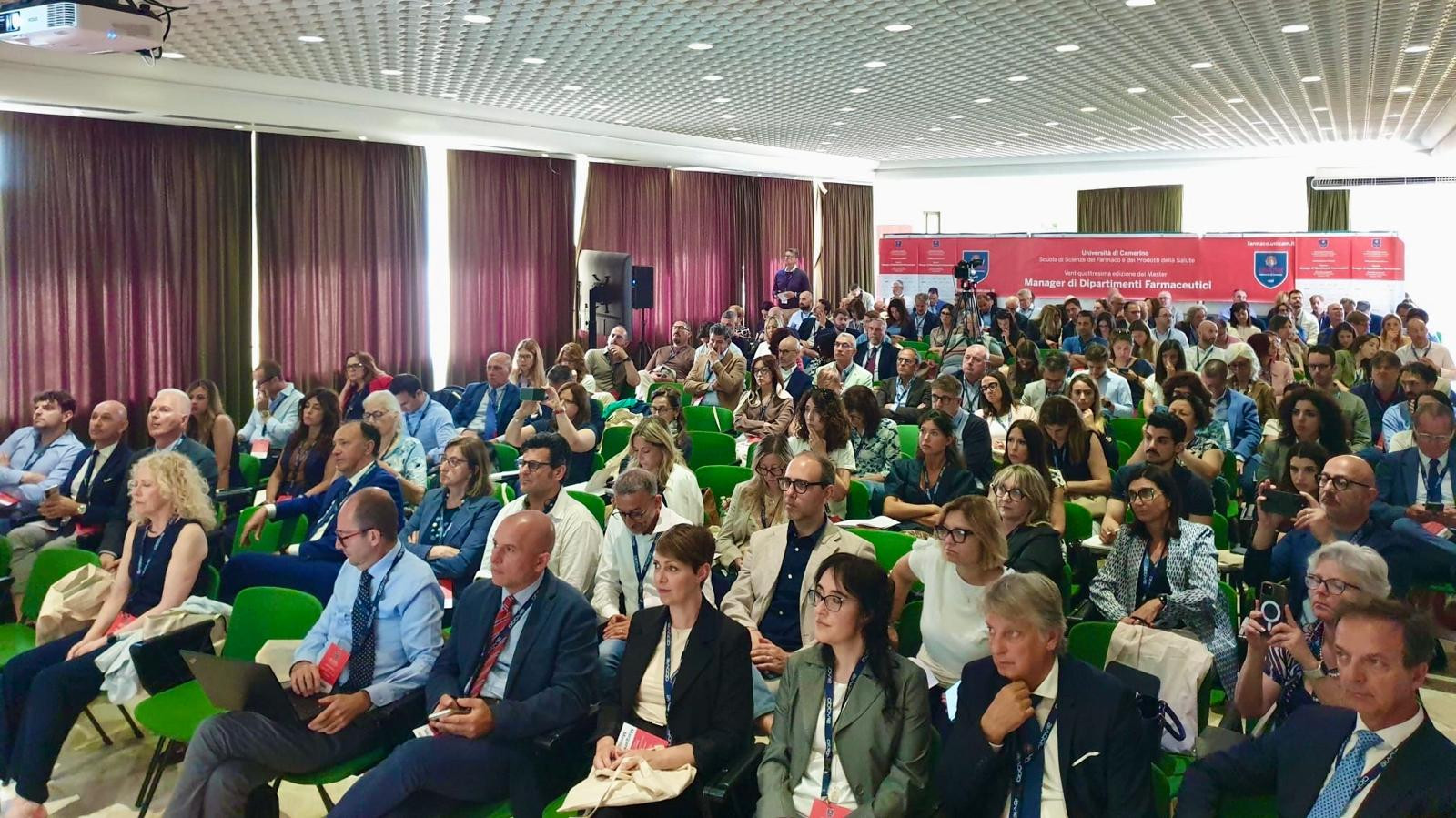 master-unicam-farmacisti