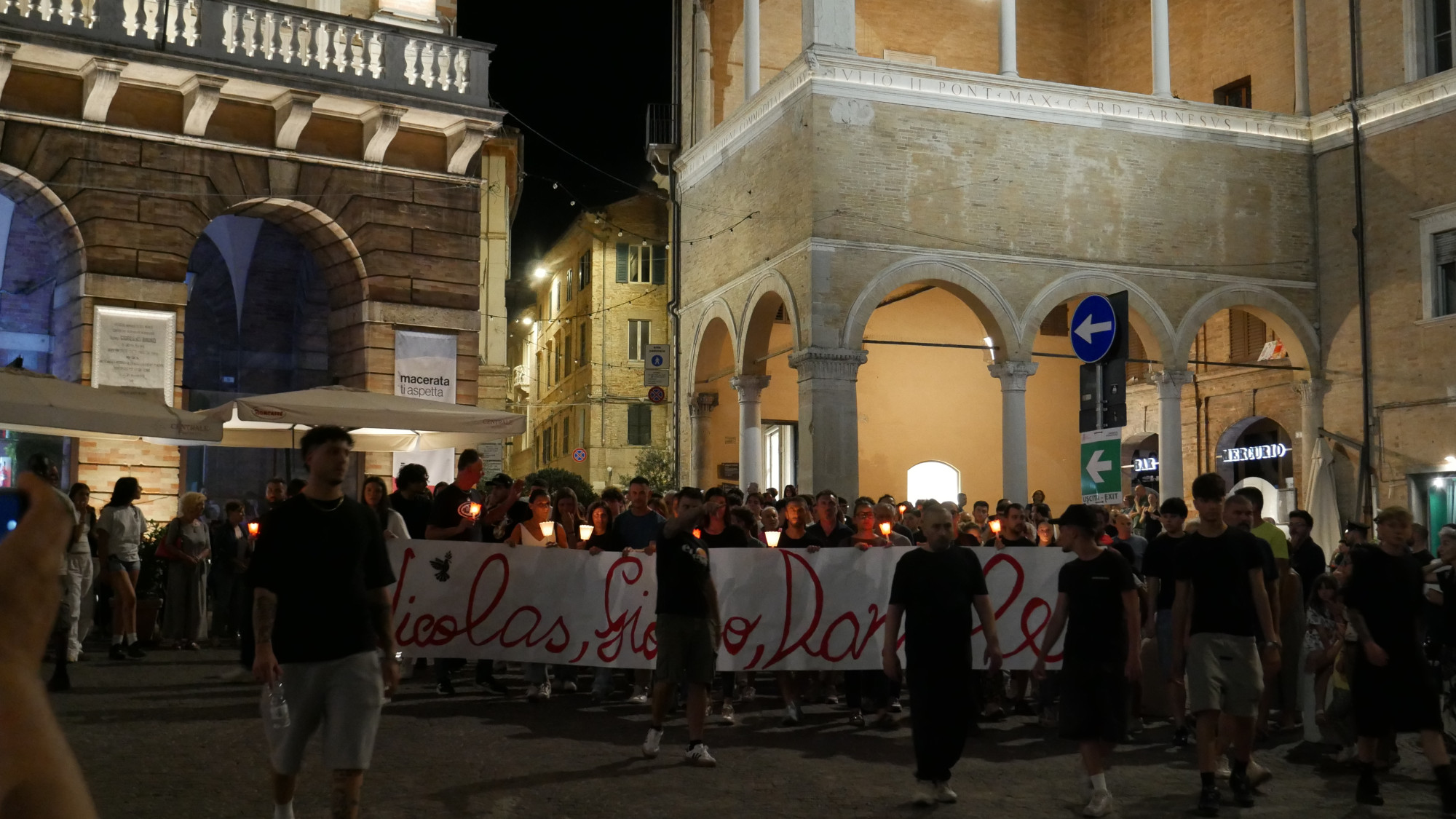 fiaccolata-nicolas-giorgio-daniele