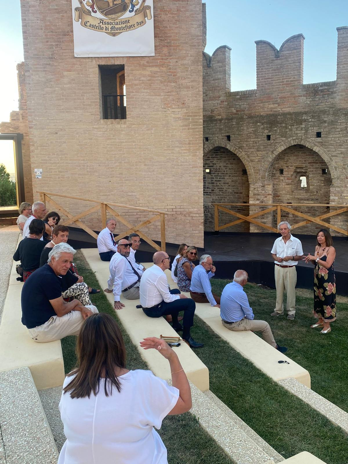 rotary-recanati-passaggio-martelletto