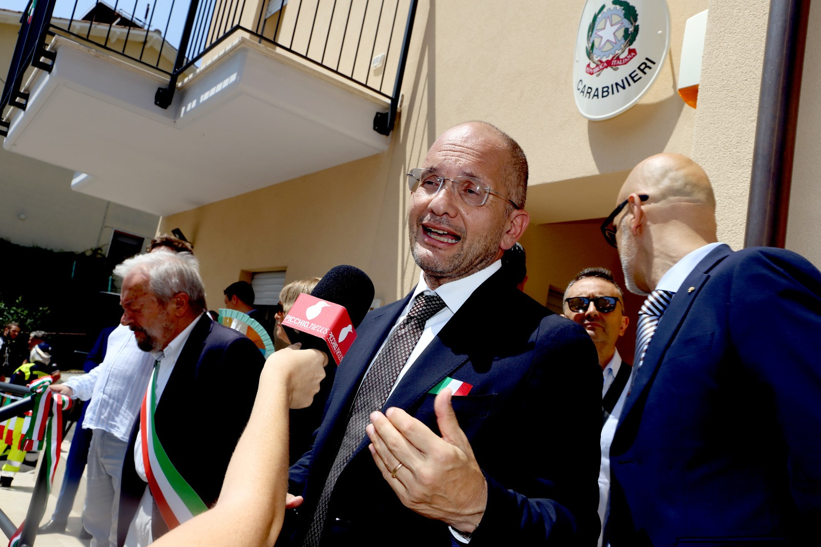 apertura-caserma-dei-carabinieri-sarnano