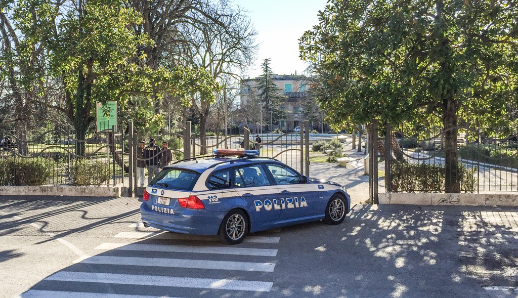 Blitz-Polizia-Cinofila-Giardini-Diaz-Macerata-Blotz-Anti-droga--3