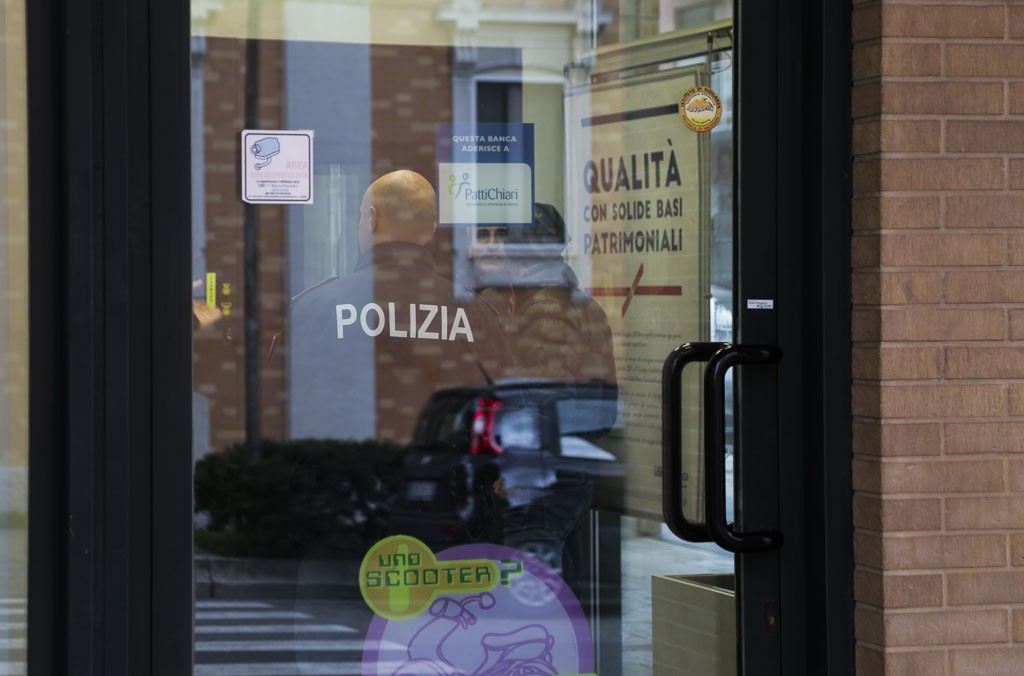 Rapina-Banca-Unicredit-Viale-Don-Bosco_1