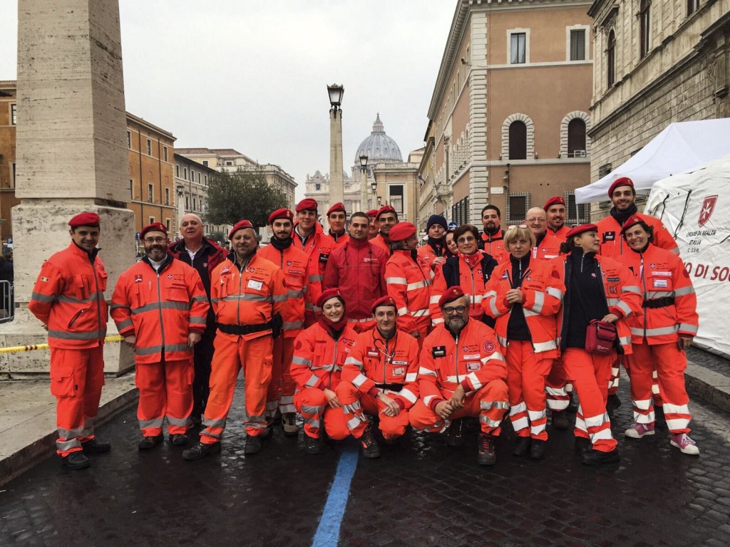 Arrivo-papa-roma-piazza-di-spagna (4)