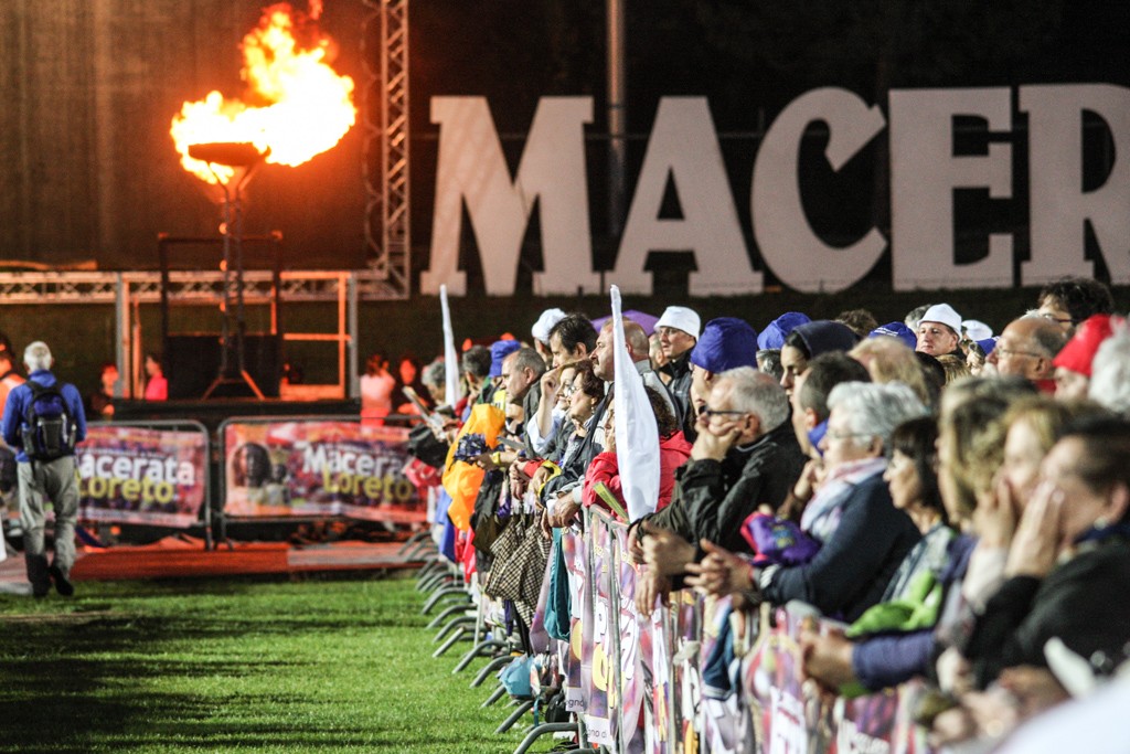 Macerata Loreto 2016 - Messa - Sindaco -Fiaccola - Fedeli--8