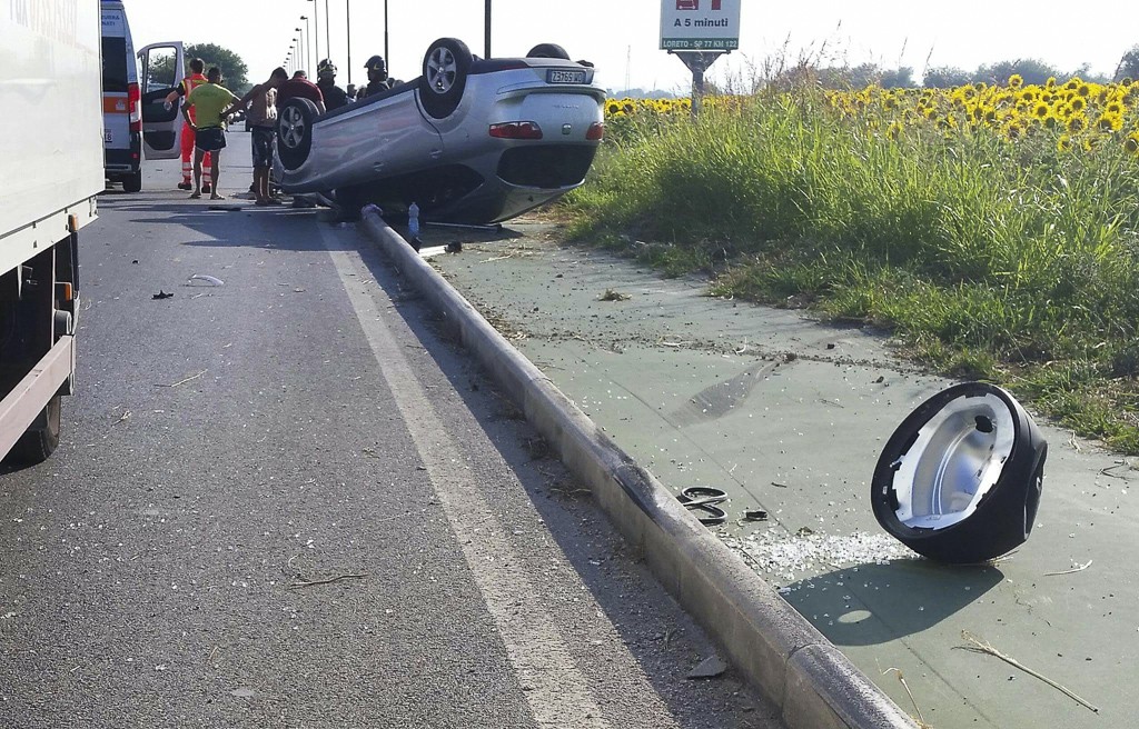 Incidente porto recanati090716_3