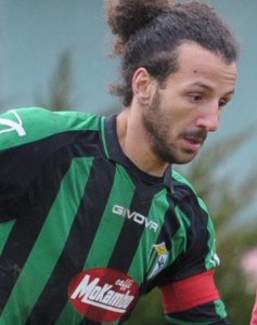 ESPOSITO Vittorio con la maglai del Chieti