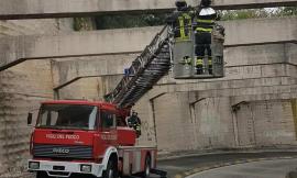 Nessun problema infrastrutturale per il ponte ferroviario di via Mattei, il Comune: "Solo un rigonfiamento dei copriferro"
