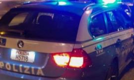 Civitanova, aggredisce due medici e ruba un cellulare: arrestato
