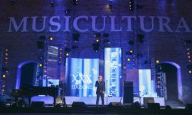 Musicultura 2020, gran finale a Macerata con la conduzione di Enrico Ruggeri: molti gli ospiti