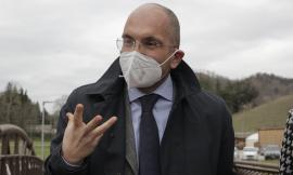 Ricostruzione, sopralluogo di Castelli nei comuni del camerte: si valutano nuove ordinanze speciali