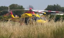 San Severino, incidente lungo la provinciale: motociclista trasferito d'urgenza a Torrette