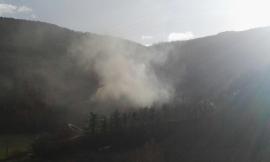Camion prende fuoco sotto la galleria: chiusa la superstrada