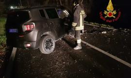 Frontale lungo la strada fra Montecassiano e Montefano: due feriti, uno in gravi condizioni