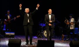 Pollenza, tripudio di applausi per il Lopez&Solenghi Show