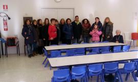 Gagliole, sedie nuove per la mensa scolastica grazie a 108 - Una scuola per la vita"