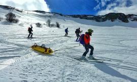 Bolognola, incidente sulle piste: ferita una bambina
