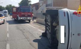 Vallecascia, scontro tra auto: due feriti