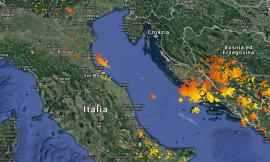Fulmini in arrivo: allerta meteo della Protezione Civile per il pomeriggio di oggi