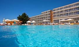 Danno da vacanza rovinata: struttura alberghiera carente: addio relax! Gli organizzatori devono risarcire