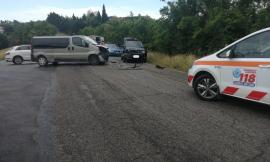 Montelupone, scontro tra furgone e auto: un ferito in ospedale