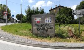 Urbisaglia, nuove scritte contro il questore Pignataro