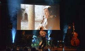 Sabato 14 Luglio a Loro Piceno sul palco "Il mio Hengel" in omaggio a Hengel Gualdi