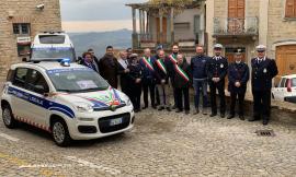 L'Istituto diplomatico internazionale ha donato un'autovettura alla polizia locale dell'Unione Montana dei Monti Azzurri