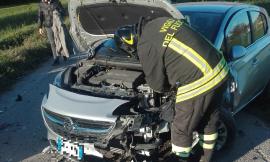 San Ginesio, scontro fra auto: due feriti