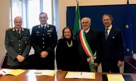 Porto Recanati, siglato il protocollo d'intesa per il progetto sicurezza "Controllo di Vicinato" tra Sindaco e Prefetto