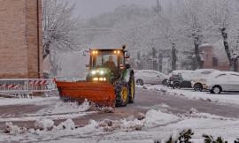 È arrivata la neve nell'entroterra: scuole chiuse in molti comuni
