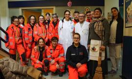 La Befana porta in dono un sorriso ai bambini di Pediatria dell’Ospedale di Macerata. FOTO