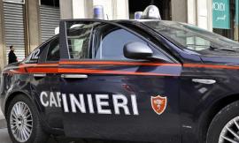 Recanati, entrano dalla parete e svaligiano la tabaccheria: colpo nella notte