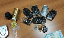 Urbisaglia, nascondevano la droga nelle bombolette dei deodoranti: arrestata una coppia (FOTO)