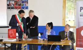 L’Ex Ambasciatore di Polonia in visita agli studenti dell’Istituto A. Gentili di San Ginesio (FOTO)
