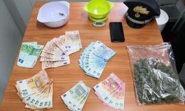Matelica, gli trovano in casa 100 gr di droga: arrestato un 20enne con precedenti (FOTO)