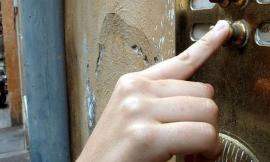 Sarnano, allarme furti. Il sindaco: "Con la scusa della consegna mascherine, entrano in casa"