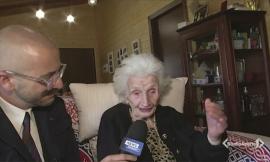 Il tg di Mediaset a Fiastra per gli auguri di nonna Peppina (FOTO)