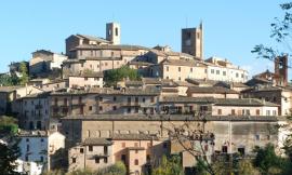 Sarnano, i segreti del borgo svelati in un'audioguida: presentati due tour a portata di App