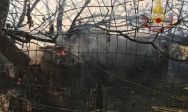 Montefano, fiamme in un vecchio pollaio: coinvolti animali da cortile (FOTO)