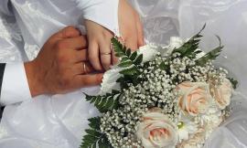 Licenziamento a meno di un anno dal matrimonio: presunzione di nullità per la dipendente donna
