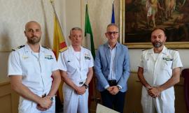 Civitanova, Ciarapica incontra l'ammiraglio e Comandante delle Capitanerie di porto Giovanni Pettorino