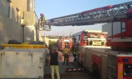 Corridonia, incendio in un silo del calzaturificio Men's Shoes: intervengono i Vigili del Fuoco (FOTO)