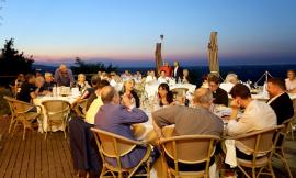 A Pollenza, alla presenza del Vescovo Massara, la cena per suggellare la perfetta riuscita della visita del Santo Padre a Camerino (FOTO)
