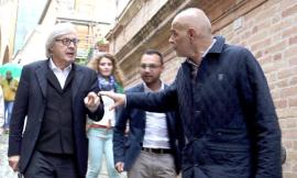 "Invece che affidarsi agli algoritmi, assumano storici dell’arte": Sgarbi cita Facebook per danni