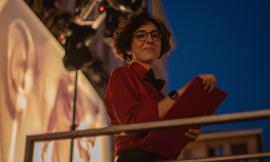 Cingoli, al via la rassegna di "Cinema all'aperto": omaggio a Fellini e Sordi con Lucrezia Ercoli