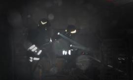 Matelica, incendio nel pastificio"Mosconi": locale officina divorato dalle fiamme