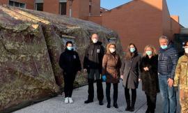 Emergenza Covid-19, la Marina Militare arriva a Jesi e inizia montare l'ospedale da campo (FOTO)