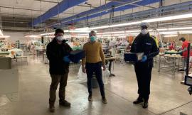 Colmurano, il Comune e l'azienda Tombolini donano mille mascherine alla cittadinanza
