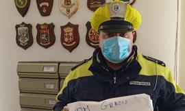 Macerata, crostate fatte in casa donate alle Forze dell’Ordine per ringraziarle